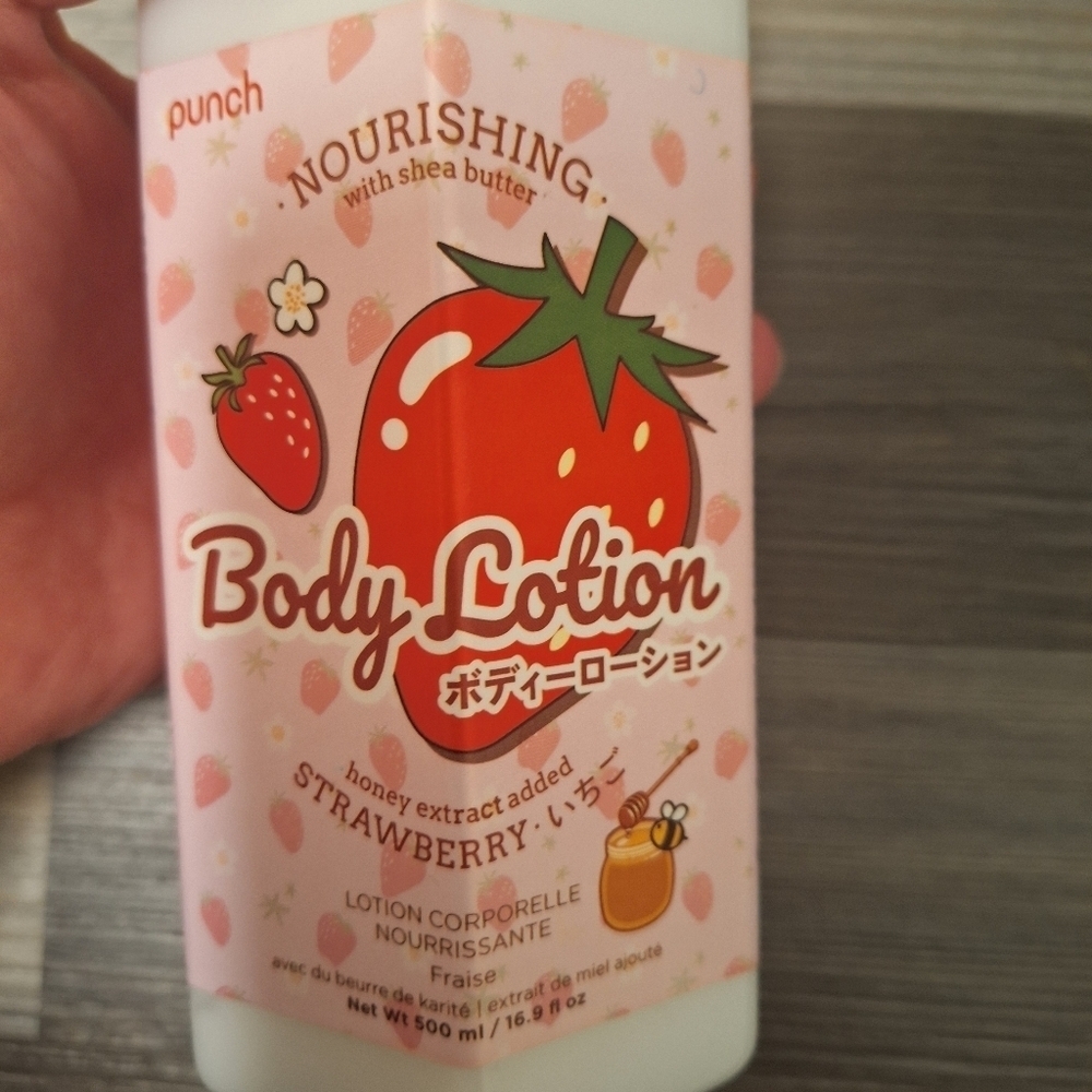 Strawberry Body Lotion with Shea Butter - Picture 4 of 6
